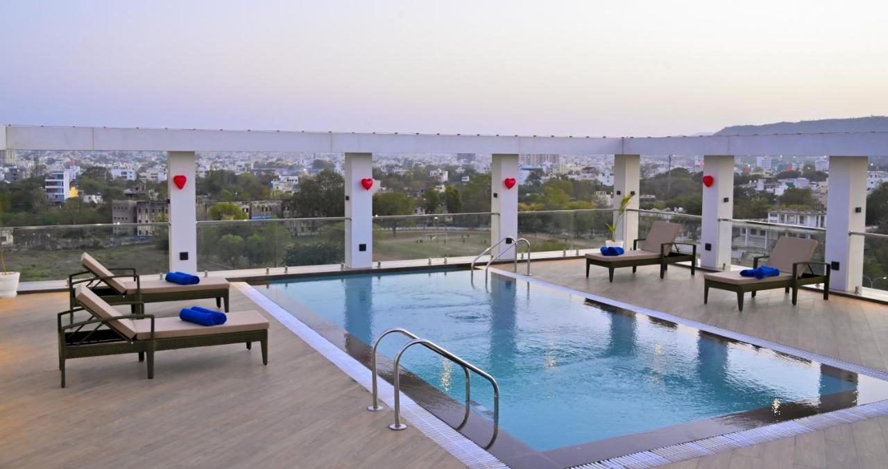 The Jagat Hotel And Spa Udaipur Extérieur photo